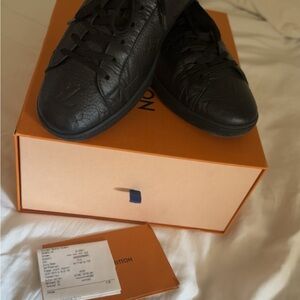 Louis Vuitton Men's Black Leather Sneakers
